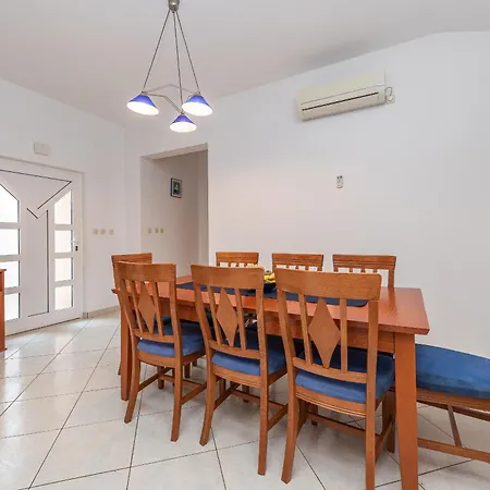 Beachside House Manuela