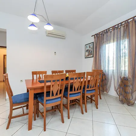 Beachside House Manuela Vakantiehuis