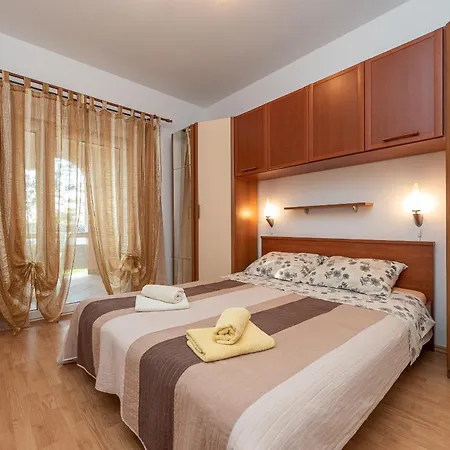 Beachside House Manuela Vir