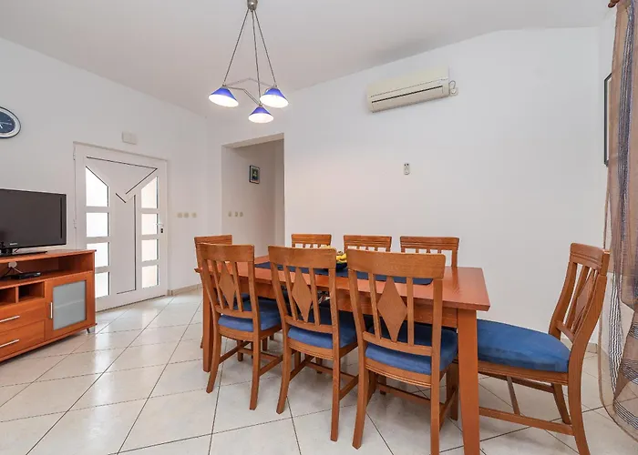 Beachside House Manuela