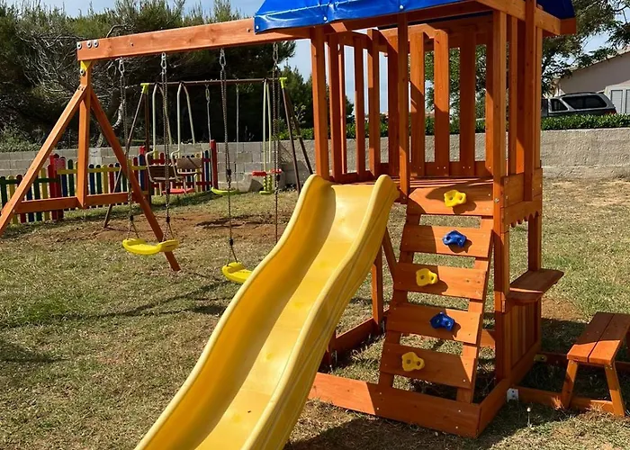 Beachside House Manuela Vir